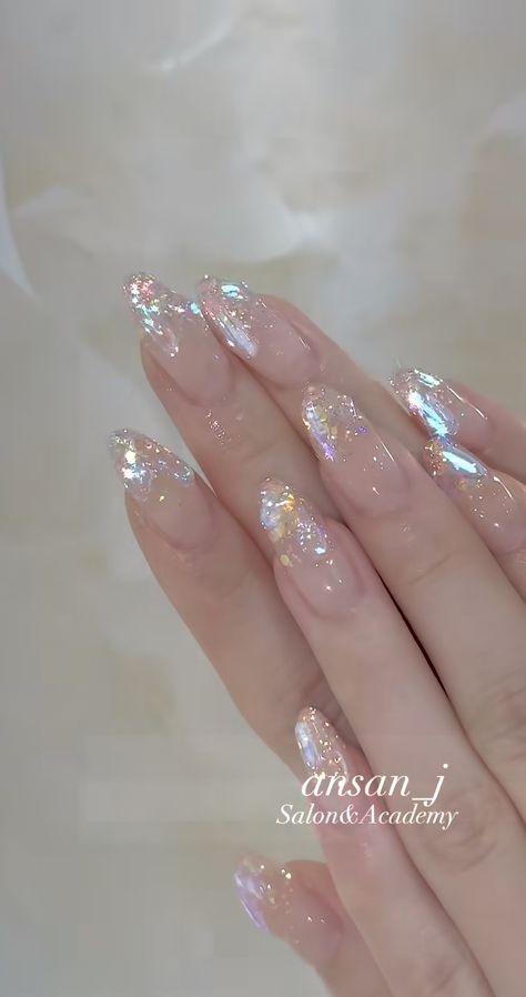 Nail Designs Clear Sparkle, Sparkly Korean Nails, Transparent Nails Glitter, Korean Glitter Nails, Glitter Jelly Nails, Korean Glass Nails, Short Stiletto Nails, Heavenly Nails, Clear Glitter Nails