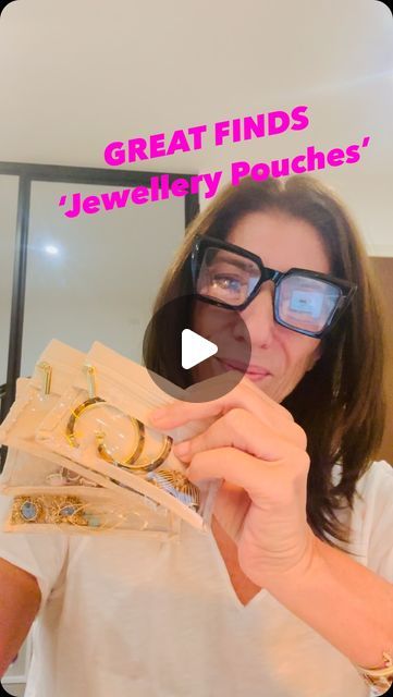 Jo Doing Things on Instagram: "GREAT FINDS - @vlandojewelrybox  @amazon ‘Niuoppy Jewellery Pouches’ 

This is a great way to sort out an organise all your jewellery. I use them for when I travel as I have jewellery that I just use when I go away on holiday and these little jewellery pouches are a godsend. No longer do I have a mishmash of earrings bracelets and rings all little big mess but now beautifully organised and also easy to see 👏🏻👍🏻👌🏻

#greatfinds #organise #organised #jewellerypouch #travelorganizer #neatandtidy #travelideas #jewellerybox #greatidea #greatideas" Bracelets And Rings, When I Go, Packaging Ideas, Travel Organization, On Holiday, Jewelry Pouch, Jewelry Organization, Jewelry Box, Pouch