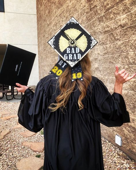 Radiology graduation cap Radiology Graduation Cap, Radiology Graduation, Radiology Student, Board Manifestation, Grad Caps, Cap Decoration, Rad Tech, Cap Ideas, Graduation Caps