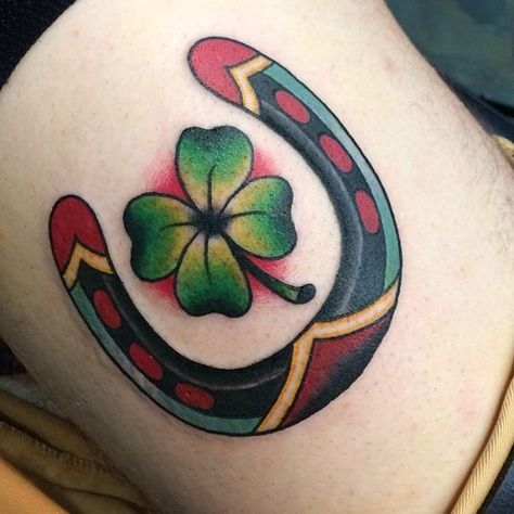 Tattoo Horseshoe, 4 Leaf Clover Tattoo, Horseshoe Tattoo, Shamrock Tattoo, Leaf Clover Tattoo, Electric Art, Four Leaf Clover Tattoo, Lucky Tattoo, Horse Shoe Tattoo