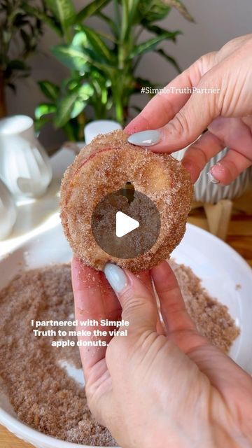 Bailey Rhatigan on Instagram: "#ad #SimpleTruthPartner Apple Ring Donuts are a must-try for a fall sweet treat. Made with better for you ingredients from Simple Truth® that are affordable and free from unwanted ingredients! Click the link in my bio for the full recipe.

@krogerco #Kroger, #KrogerBrand, #SimpleTruth #food #foodie #sweettooth #yummy #goodfood" Donut Tray, Old Fashioned Donut, Donut Batter, Apple Rings, Sugar Donut, Cinnamon Sugar Donuts, Plant Based Cookbook, Apple Cider Donuts, Homemade Donuts