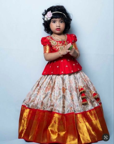 Crop Top Lehenga Latest, Langa Jacket For Kids Pattu, Lehenga Choli Designs Latest, Choli Designs Latest, Pattu Lehenga For Kids, Kids Lehanga Design, Kids Lehenga Designs, Party Wear Crop Top, Langa Jacket