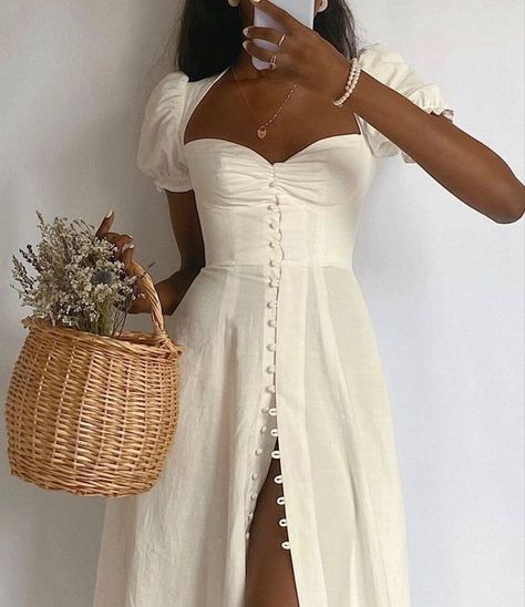 cute white summer dress #summerootd #style Era Victoria, Summer Dress Trends, Dresses Aesthetic, Cottagecore Fashion, Vestidos Vintage, Blonde Bobs, Puff Sleeve Dresses, Summer Party Dress, Eyes Design