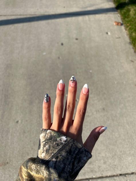 Chrom Heart Cross Nails, Chrome Hearts Nails Designs, Short Chrome Hearts Nails, Chrome Cross Nails, Chrome Hearts Tattoo, Chrome Hearts Nails, Hearts Nails, Rounded Acrylic Nails, Engagement Nails