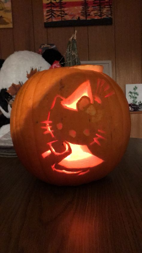 Pumpkin Carving Ideas Hello Kitty, Cute Pumpkin Ideas, Kitty Pumpkin, Hello Kitty Pumpkin, Pumpkin Carving Ideas, Pumpkin Ideas, Carving Ideas, Cute Pumpkin, Pumpkin Carving