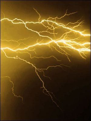 Yellow Energy Aesthetic, Electricity Aesthetic Yellow, Gold Lightning Aesthetic, Gfx Background Yellow, Yellow Lightning Wallpaper, Lightning Wallpaper, Yellow Y2k, Yellow Lightning, Yellow Aesthetic Pastel