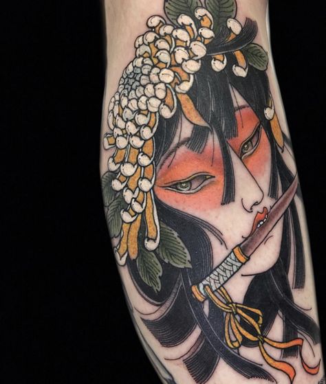 Japanese Traditional Tattoo Woman, Flower Women Tattoo, Japanese Woman Tattoo, Neo Japanese, Boxing Tattoos, Traditional Tattoo Woman, Neo Tattoo, Worlds Best Tattoos, Geisha Tattoo