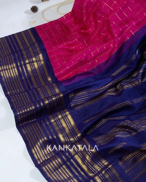 Vintage Kanchipuram Silk Saree, Vintage Kanchipuram Saree, Dark Blue Saree Contrast Blouse, Dark Pink Saree Contrast Blouse, Marathi Saree, Blue Silk Saree, Vintage India, Stylish Blouse Design, Blue Border