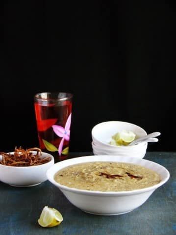 Haleem...the mere names makes our taste buds salivating. A gastronomical delight from the land of Nizam's, Hyderabad. This is the simplified version of much loved and adored recipe. Do try this out...I am sure you gonna love it.... Haleem Recipe, Roasted Oats, Thick Yogurt, Recipe App, Cook Chicken, Food Categories, Marinated Chicken, Special Recipes, Food App