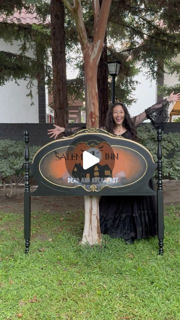 Melissa (FURNITURE FLIPS) on Instagram: "From headboard to outdoor welcome sign 🎃👻

#halloween #halloweendecor #diy #furniture #furnituremakeover #furnitureflip #furnitureredo #headboard #headboardideas #spookyseason #halloweenspirit #spooky #spookyart #salemwitch" Headboard Sign, Welcome Sign Halloween, Outdoor Welcome Sign, Furniture Flips, Salem Witch, Flipping Furniture, Redo Furniture, Spirit Halloween, Furniture Makeover