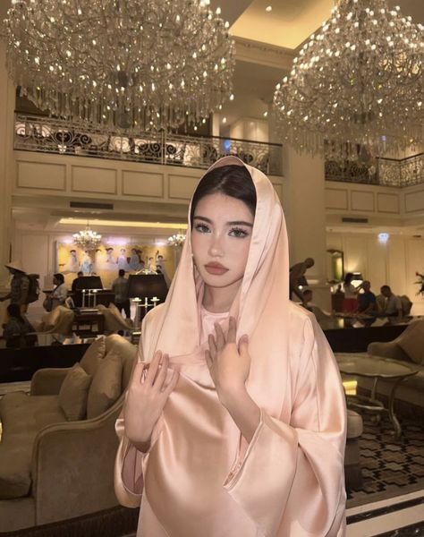 Maliha Core Aesthetic, Salami Ideas, Maliha Xoangxa, Khaleeji Hijab, Arabic Women Hijab, Hijabi Barbie, Arab Core, Christian Veiling, Hijab Makeup