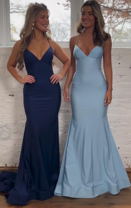 Fitted Formal Dress Long, Original Prom Dresses, Fitted Gown, Cute Formal Dresses, Prom Inspo, Deb Dresses, Classy Prom Dresses, Stunning Prom Dresses, Prom Dress Inspiration