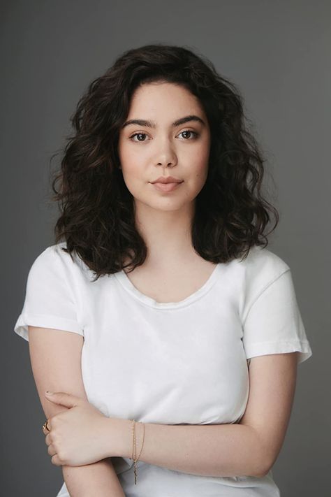 Janice Ian, Aulii Cravalho, Mean Girls 2, Auli'i Cravalho, Cady Heron, Mean Girls Movie, Comedy Actors, Girl Movies, Tina Fey