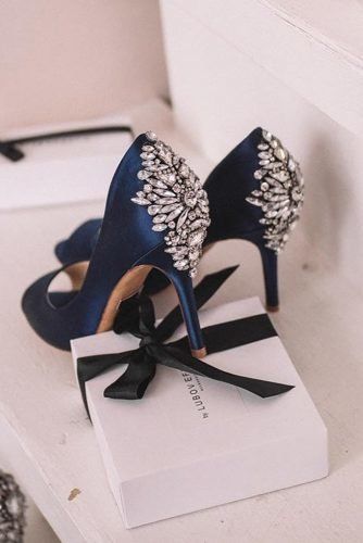 Officially The Most Gorgeous Bridal Shoes ★  gorgeous bridal shoes navy with high heels sparkle stones fataiperya High Heels Sparkle, Blue Heels Wedding, Best Bridal Shoes, Navy Wedding Shoes, Blue Bridal Shoes, Bride Heels, Navy Blue Heels, Navy Heels, Blue Wedding Shoes