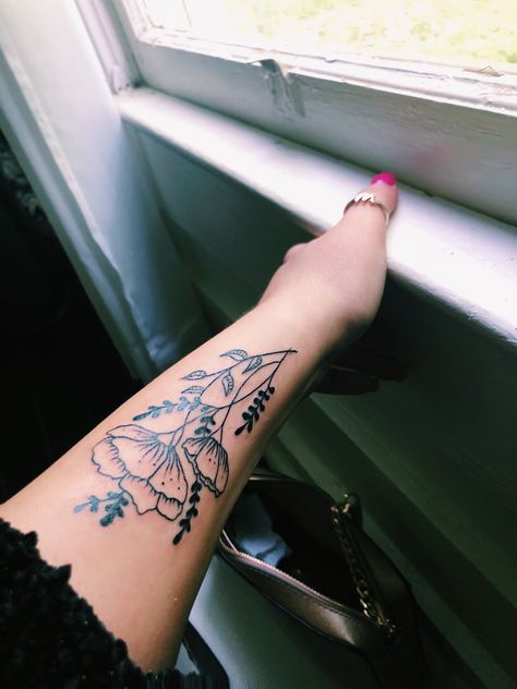 Forearm tattoo - Wildflowers 🌿 #tattoo #forearmtattoo #wildflowers Medium Size Forearm Tattoos For Women, Too Arm Tattoo Women, Outside Forearm Tattoos For Women Simple, Inside Of Forearm Tattoo Women, Ladies Forearm Tattoo Ideas Flowers, Flower Outer Forearm Tattoo, Women Outer Forearm Tattoo, Forearm Tattoo Ideas Women, Tattoo Ideas Outer Arm