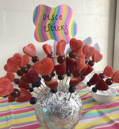 70s Inspired Food, Disco Birthday Party Food, 70s Party Snacks, Disco Theme Food Ideas, Disco Theme Party Food, 70s Disco Party Food, Dance Party Food Ideas, Disco Theme Food, Disco Party Snacks