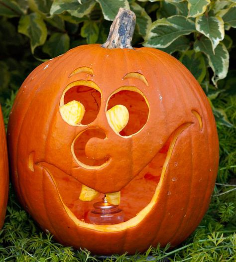 free... Just for Laughs Pumpkin... Turn on the smiles this Halloween with our goofy pumpkin carving. Crooked teeth, a big nose, and expressive eyebrows add to this jack-o'-lantern's charm. Spooky Soup, Pumpkins Carving, Funny Pumpkin Carvings, Pumpkin Carving Stencils Free, Cute Pumpkin Carving, Pumkin Carving, Creative Pumpkin Carving, Amazing Pumpkin Carving, Easy Pumpkin Carving