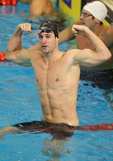 Pin for Later: 30 Snaps of Smokin' Hot Shirtless Aussies (You're Welcome) James Magnussen Swimmer James Magnussen can flex for us any time. Best Body Men, Espn Magazine, Olympic Swimming, Olympic Swimmers, Water Swimming, Tom Daley, Olympic Athletes, Open Water, Summer Olympics