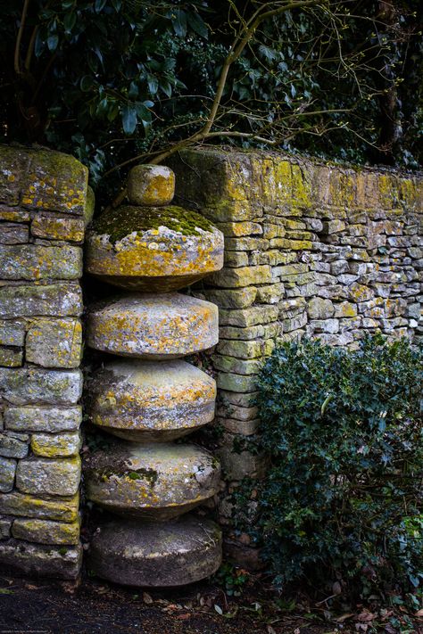 https://flic.kr/p/ei7w1e | Cotswold stone wall Cotswold Stone, Cotswolds England, Village Life, Travel Europe, Stone Wall, Rug Hooking, Europe Travel, England, Rug