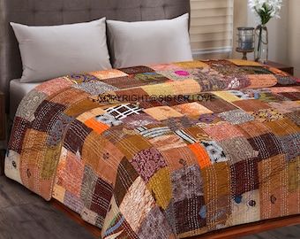 Boho Quilt Bedding, Bed Spreads Boho, Baby Quilt Size, Bedspread Quilt, Hippie Bedding, Silk Patchwork, Bohemian Quilt, Boho Quilt, Quilt Bedspread