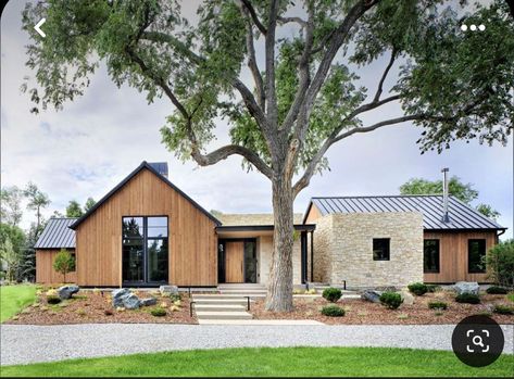 Colorado Boulder, Modern Barn House, Modern Ranch, Modern Farmhouse Exterior, Casa Exterior, Colorado Homes, Design Exterior, Farmhouse Exterior, Architecture Exterior