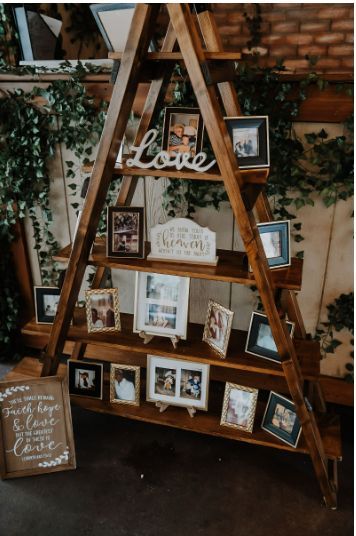 Memory Ladder Wedding, Vintage Ladder Ideas, Ladder Wedding, Ladder Ideas, Vintage Ladder, Work Diy, Grad Parties, 25th Anniversary, Backyard Wedding