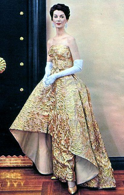 Jacques Fath, Look Retro, Fashion 1950s, فستان سهرة, Vintage Gowns, Vintage Couture, Vestidos Vintage, Old Fashion, 1960s Fashion