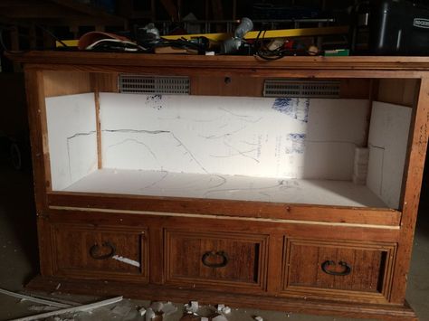 Diy Reptile Enclosure Furniture, Bartagamen Terrarium, Diy Bearded Dragon Enclosure, Bearded Dragon Terrarium Ideas, Snake Cages, Bearded Dragon Diy, Diy Reptile, Bearded Dragon Enclosure, Bearded Dragon Terrarium