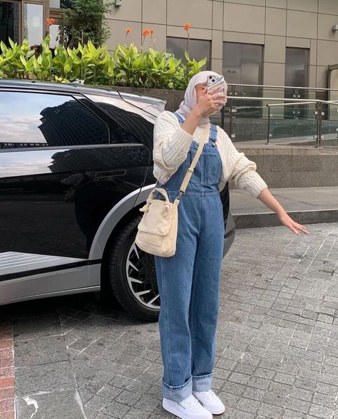 Jumpsuit Hijab, Outfit Jumpsuit, Girly Style Outfits, Hijabi Outfits Casual, Hijab Chic, Hijabi Outfits, Hijabi Fashion, Ideas For Instagram Photos, Hijab Outfit