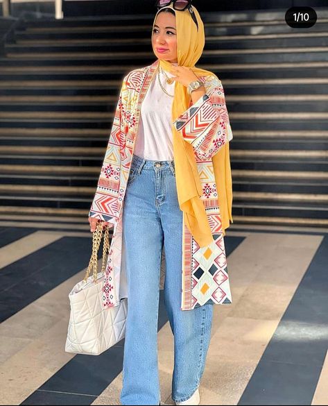 Western With Hijab, Kimono Fashion Street Style Casual, Shrugs With Jeans, Modest Western Outfits, Modest Girly Outfits, Stylish Outfits Casual, Modest Casual Outfits, Blouse Casual Fashion, Hijab Trends