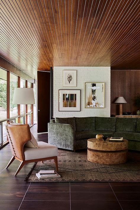 Midcentury Home, Mid Century Modern House, French Provincial, Living Room Inspo, A Living Room, Mid Century House, Interior Inspo, Decoration Design, Home Living Room