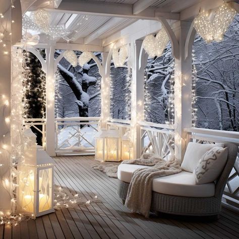 19+ Festive Christmas Balcony Decorating Ideas for a Sparkling Outdoor Retreat • 333+ Images • [ArtFacade] White Christmas Outdoor Decorations, Christmas Screened Porch, Patio Winter Decor, Winter Yard Ideas, Snowy Christmas Tree Outside, Christmas Light Decorations Outdoor, White Christmas Porch Decor, Winter Deck Ideas Snow, Christmas House Decorations Outdoor