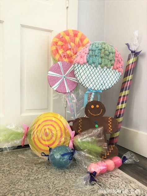 5 Ways to Make Giant Candy for a Candyland Theme - DIY Inspired Candy Props, Candy Decorations Diy, Candyland Theme, Giant Lollipops, Candy Themed Party, Lollipop Party, Candy Land Birthday Party, Gingerbread Christmas Decor, Giant Candy