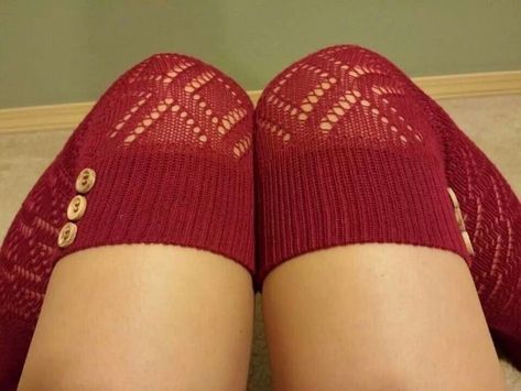 Knee High Socks Outfit Aesthetic, Knee Socks Aesthetic, Red Knee High Socks, Knee High Socks Outfit, High Socks Outfits, Pretty Socks, Modest Mouse, Red Socks, The Cardigans