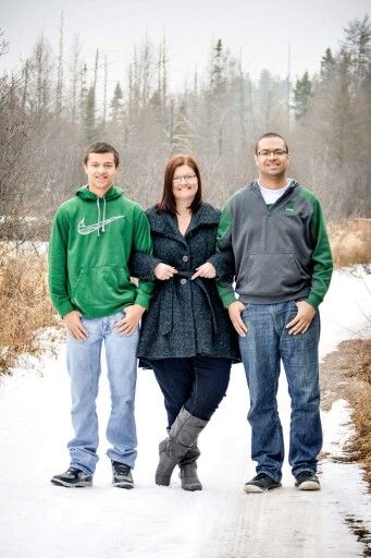 Single mom with teenage boys winter outdoors photo shoot Mother And Grown Son Photo Ideas, Mom And Teenage Sons Photo Ideas, Single Mom Photography Sons, Family Pictures With Teenagers Sons, Father Son Photos Older, Mother And Teenage Son Photo Ideas, Family Photos Single Mom, Older Family Photography, Mother Son Pictures