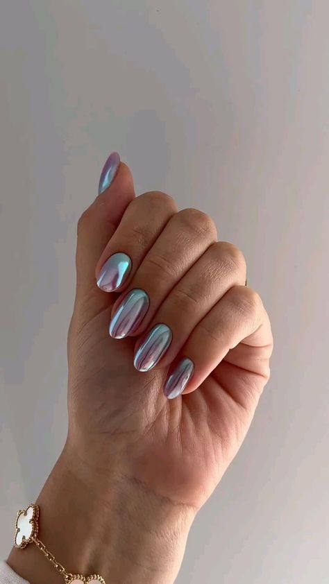 Hermoso efecto Ombre With Chrome, Manicure Ideas Simple, Manicure Ideas French, Manicure Ideas Spring, Simple Manicure Ideas, Spring Manicure Ideas, Gel Manicure Ideas, Men Manicure, Ombre Chrome