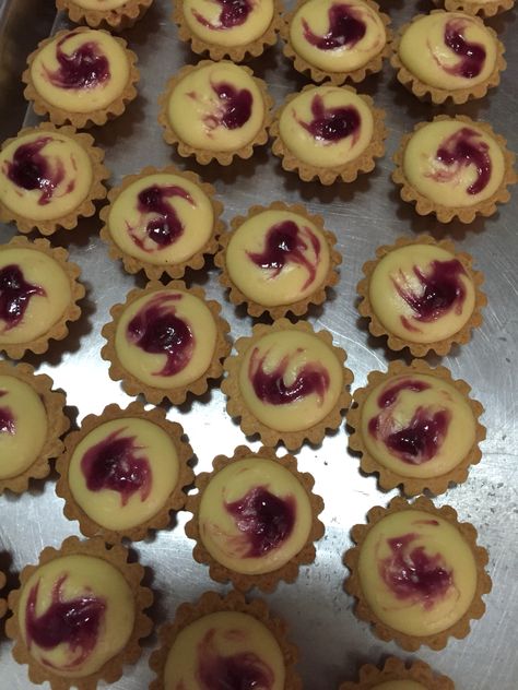 Homemade blueberry cheese tart Blueberry Cheese Tart, Cheese Tart, Cheese Tarts, Tea Party Garden, Tea Break, Food Snapchat, Tea Party, Tart, Sweet Treats