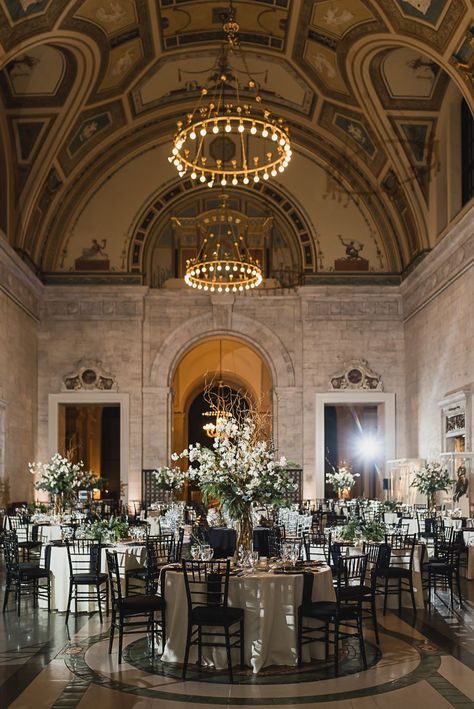 The Eastern Detroit Wedding, State Savings Bank Detroit Wedding, Dia Wedding Detroit, Snowy Wedding Venues, Detroit Institute Of Arts Wedding, Detroit Wedding Venues, Celtic Wedding Traditions, Fall Wedding Venues, Money Wedding