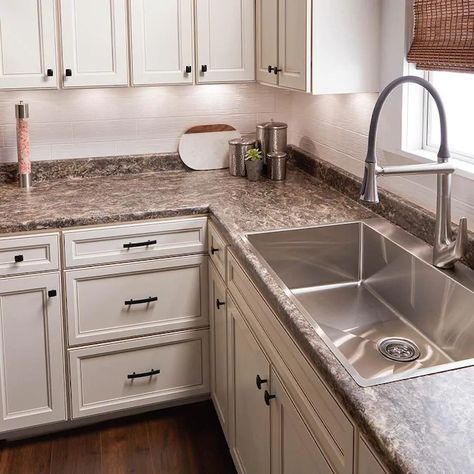 Kitchen countertops laminate