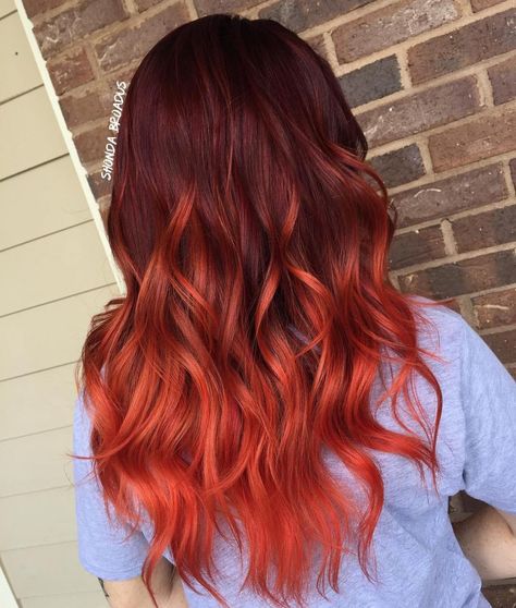 Burgundy Hair With Red Ombre Highlights Red Brunette Hair, Red Hair Color Shades, Hair Color Red Ombre, Ombre Hair Color Ideas, Best Ombre Hair, Black Red Hair, Red Ombre Hair, Blond Ombre, Brown Ombre Hair