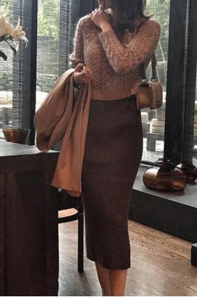 Two Piece Prom Dresses, Pencil Skirt Outfit, Two Piece Formal Dresses, Two Piece Dresses, Two Piece Prom, Feminine Clothing, Sweater And Skirt, Strictly Business, Brown Pencil Skirt