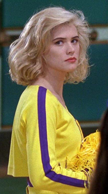 Kristy Swanson, Movie Character Costumes, Buffy Summers, Queen Love, Sarah Michelle Gellar, Aesthetic Look, Buffy The Vampire, Blonde Bombshell, Halloween Movies