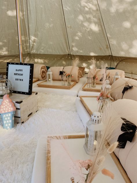 Book you galmping sleepover experience with @wonderpartyrental Tent Indoor Sleepover, Tp Sleepover, Birthday Plan Ideas, Dream Sleepover, 12th Birthday Party Ideas, Sleepover Room, Sleepover Snacks, Sleepover Tents, Birthday Sleepover Ideas