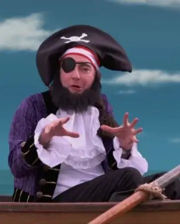 Patchy The Pirate Costume, Sponge Bob Characters Costumes, Spongebob Character Costumes, Spongebob Halloween Costumes, Patchy The Pirate, Spongebob Costumes, Spongebob Best Friend, Crab Costume, Spongebob Halloween