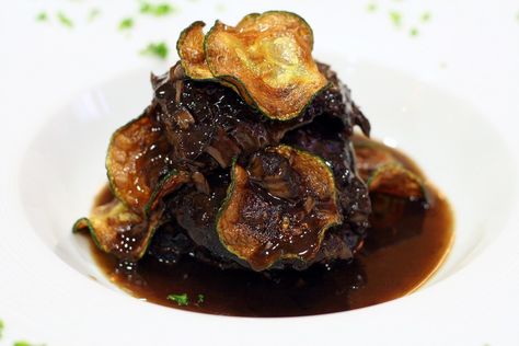 Recipe: Braised Iberian Pork Cheek with Port Wine and Honey Pork Cheek, Spanish Tapas Recipes, Pork Cheeks, Honey Pork, Rome Food, Beef Cheeks, Spain Food, Tapas Recipes, Spanish Tapas