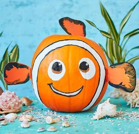 31 Easy Disney Pumpkin Painting Ideas » Lady Decluttered Finding Nemo Pumpkin, Nemo Pumpkin, Paint Pumpkins Kids, Disney Pumpkin Painting, Halloween Pumpkin Crafts, Creative Pumpkin Painting, Creative Pumpkin Decorating, Character Pumpkins, Pumpkin Decorating Contest