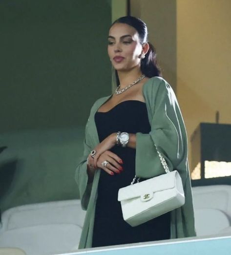 Jorjina Rodriguez Aesthetic, Gorgina George, Ronaldo Girlfriend, Cr7 Portugal, Khaleeji Abaya, Georgina Rodriguez, Football Wags, Mode Zara, كريستيانو رونالدو