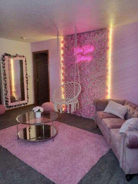 Girl Apartment Decor, Girly Apartment Decor, Luxury Room Bedroom, First Apartment Decorating, Beauty Room Decor, Beauty Room Design, Apartment Living Room Design, Dream Apartment Decor, Pink Living Room