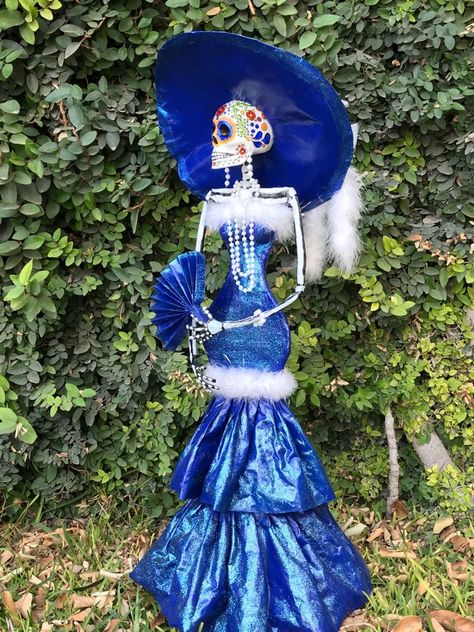 20 Year Anniversary, Art Dolls Handmade, Arte Popular, Ideas Halloween, Día De Muertos, Halloween Skeletons, Clay Pots, Diy Wreath, Dia De Muertos