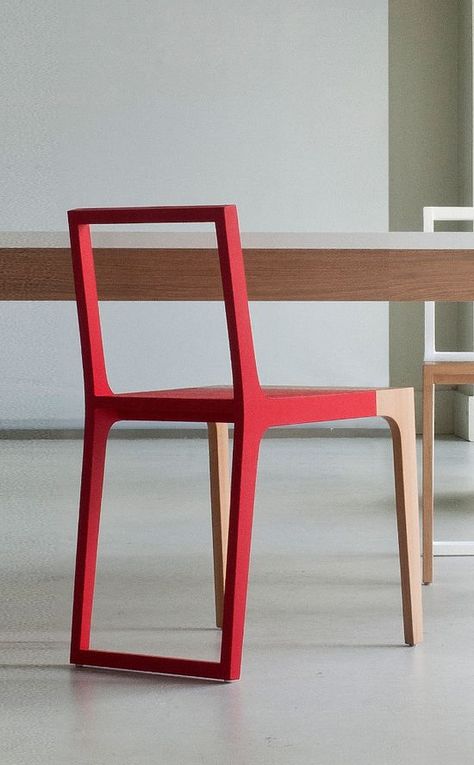 Branca Lisboa: the new collection at M&O Red Dining Chairs, Minimalist Dekor, Red Chair, Furniture Trends, Furniture Details, Furniture Inspiration, Interior Furniture, Minimalist Decor, Modern Chairs